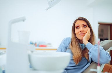 concerned-patient-waiting-in-dental-office