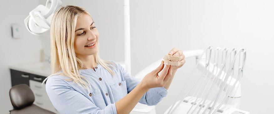 checking-dental-impression