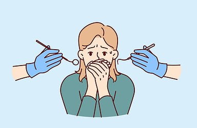 cowardly-woman-at-dentist-appointment